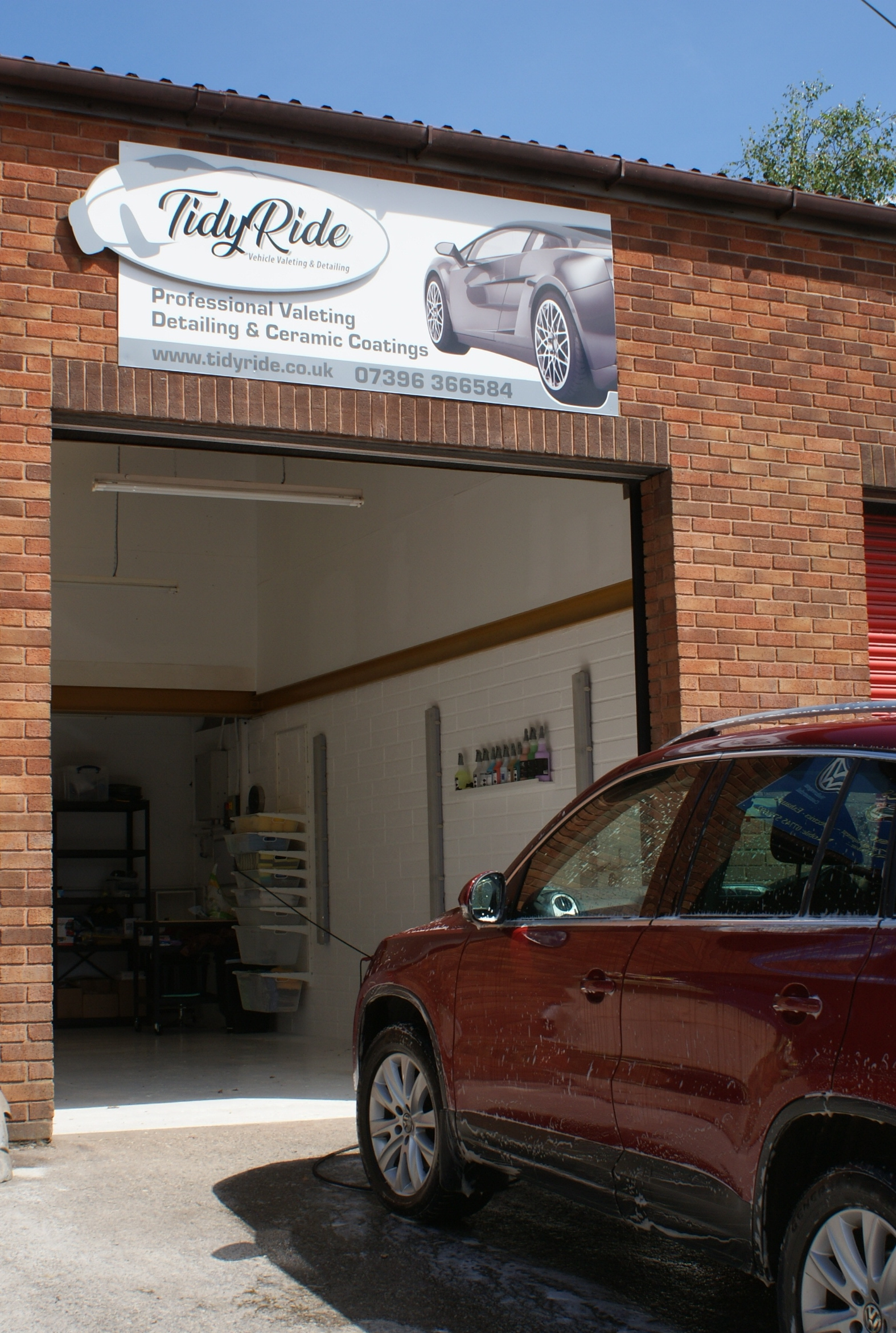 Business Unit Sign with digital prints - Sign Art Signwriters